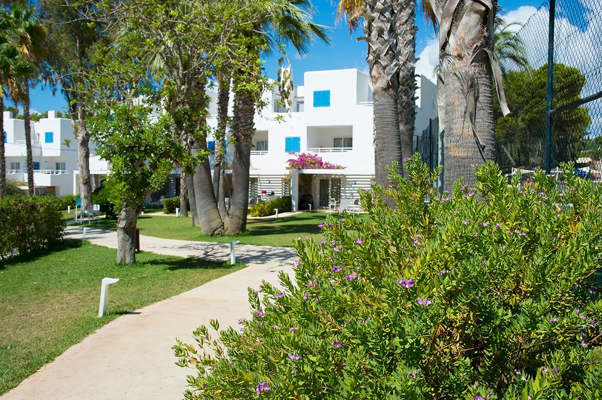 Jardines Cala Llenya Resort Ibiza