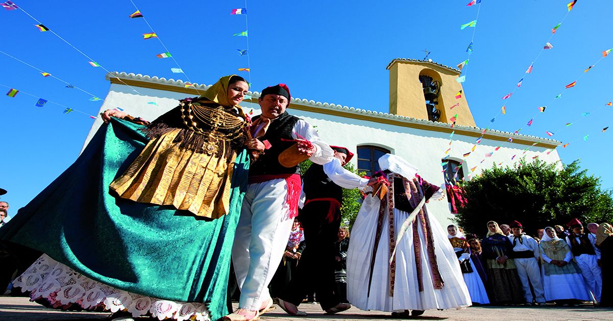 Comida servida por el Día del Turista en Ibiza